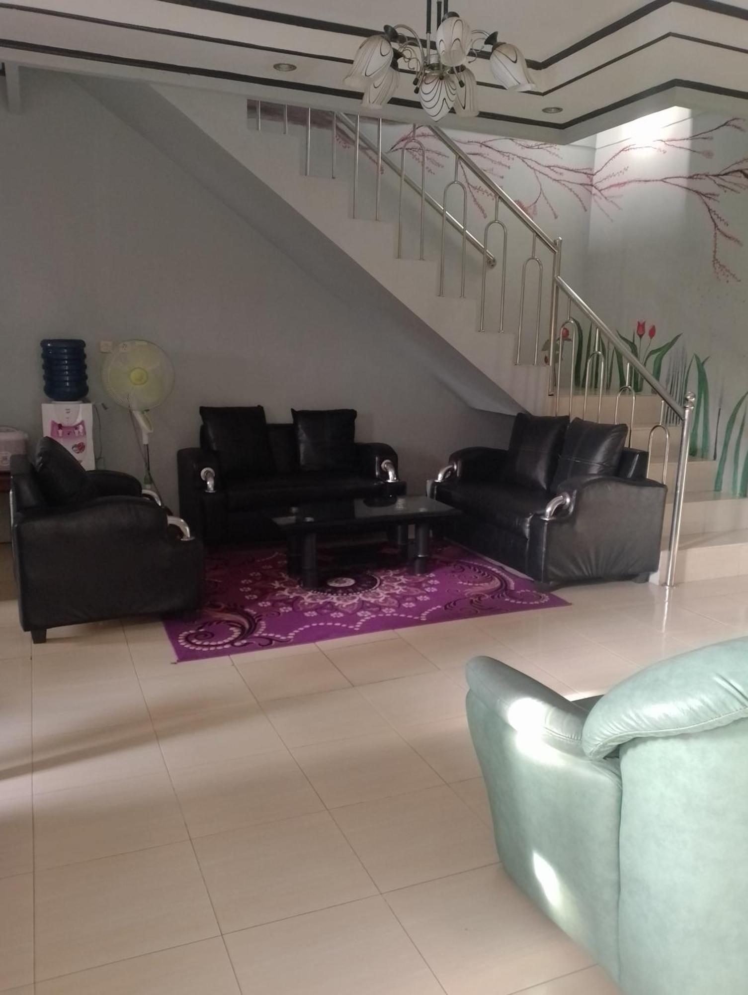 Villa Mutiara Citra Puncak Bu Eva Sampal Exterior photo