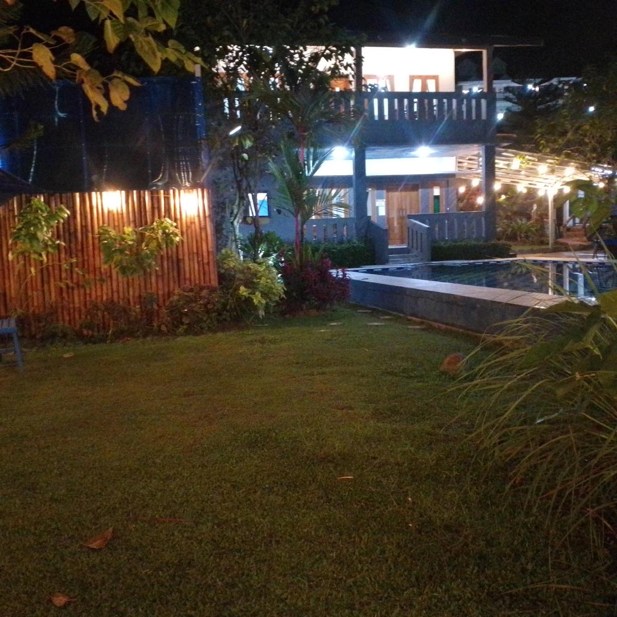 Villa Mutiara Citra Puncak Bu Eva Sampal Exterior photo
