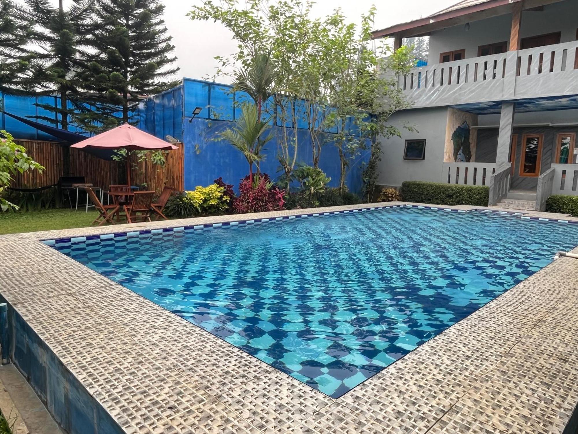 Villa Mutiara Citra Puncak Bu Eva Sampal Exterior photo